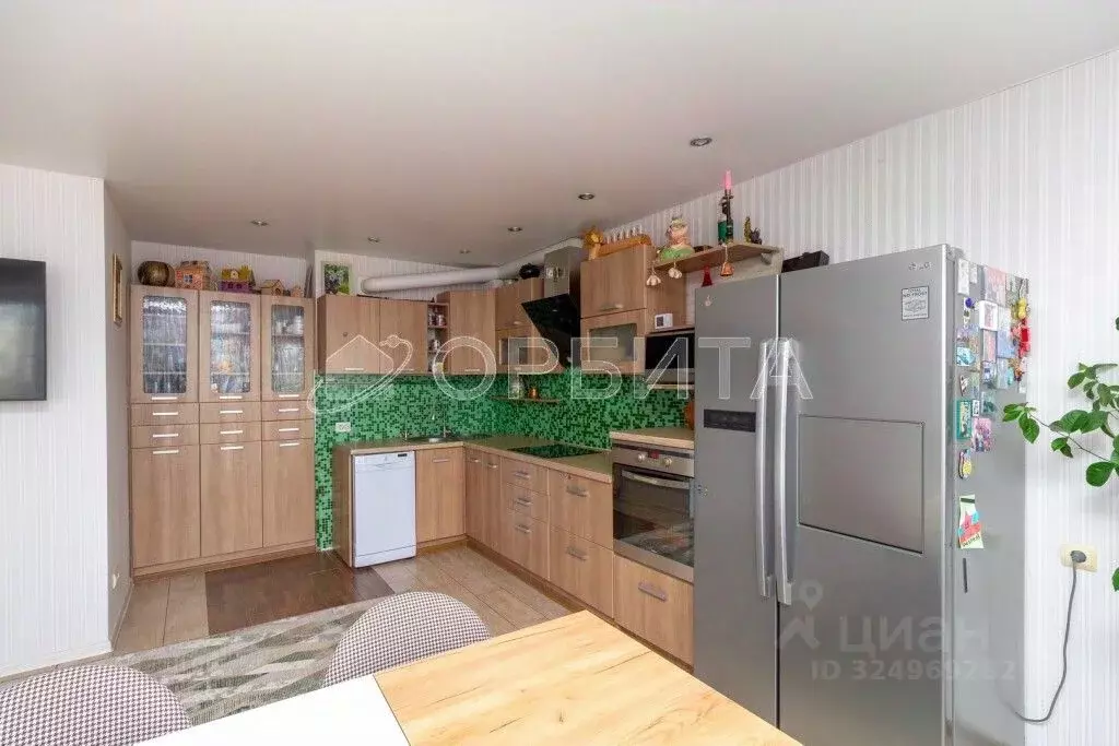 3-к кв. Тюменская область, Тюмень ул. Щербакова, 142к4 (74.1 м) - Фото 2