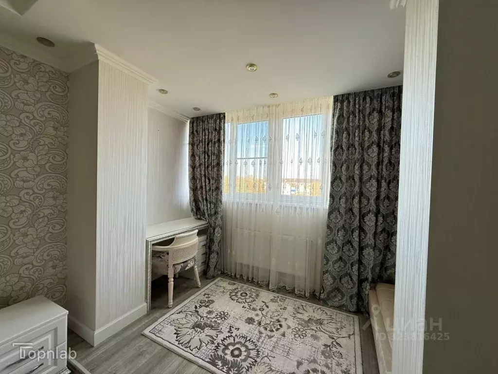 2-к кв. Адыгея, Майкоп Депутатская ул., 25 (68.9 м) - Фото 1