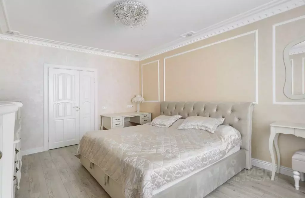 3-к кв. Санкт-Петербург Кременчугская ул., 17к2 (96.5 м) - Фото 0