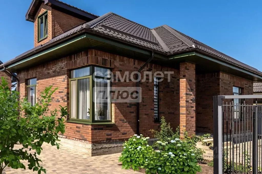 Дом в Краснодарский край, Динская ст-ца ул. Славянская (90 м) - Фото 1