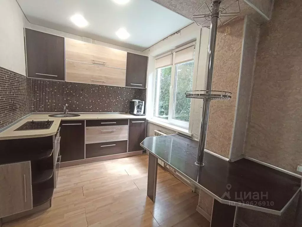 2-к кв. Алтайский край, Рубцовск Рубцовский просп., 37 (43.0 м) - Фото 0