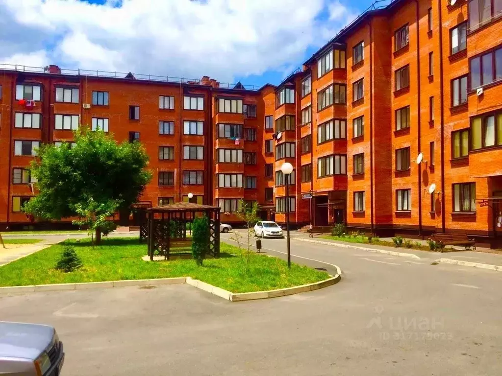 3-к кв. Северная Осетия, Владикавказ ул. Зураба Магкаева, 12к5 (90.0 ... - Фото 1