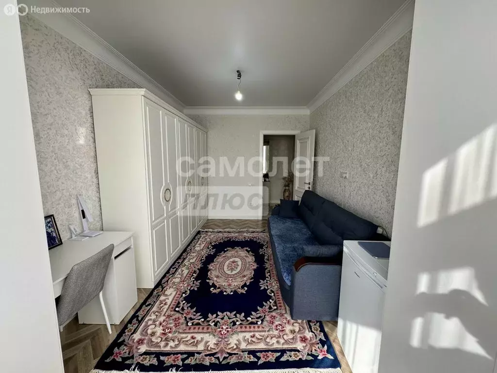 2-комнатная квартира: Каспийск, улица Камиля Гасанова, 8 (64 м) - Фото 1