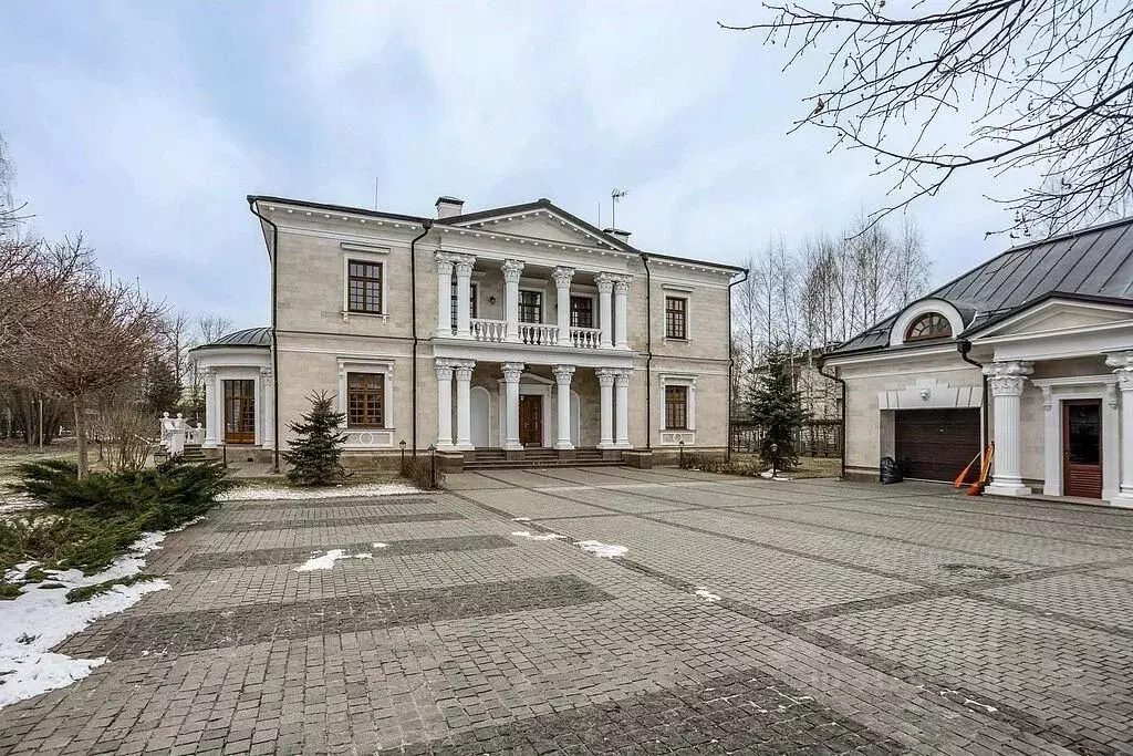 Дом в Московская область, Одинцовский городской округ, д. Жуковка, ... - Фото 1