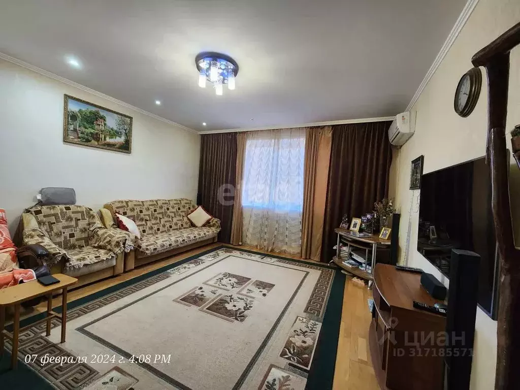 2-к кв. Краснодарский край, Горячий Ключ ул. Щорса, 17Б (64.0 м) - Фото 0