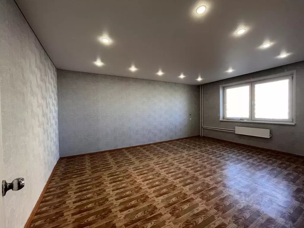 2-к кв. Челябинская область, Челябинск ул. Зальцмана, 8 (81.0 м) - Фото 1