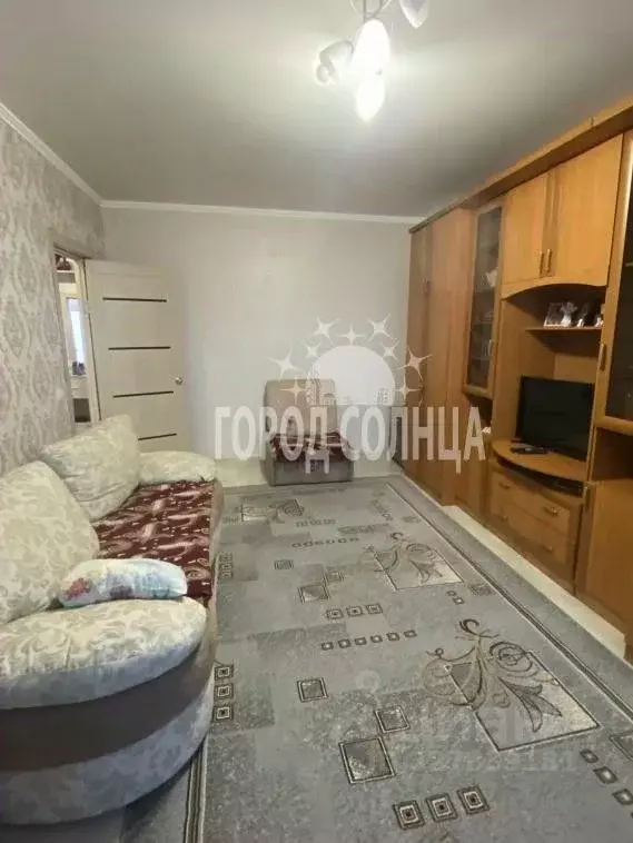 1-к кв. Омская область, Омск ул. 3-я Ленинградская, 43 (36.0 м) - Фото 0