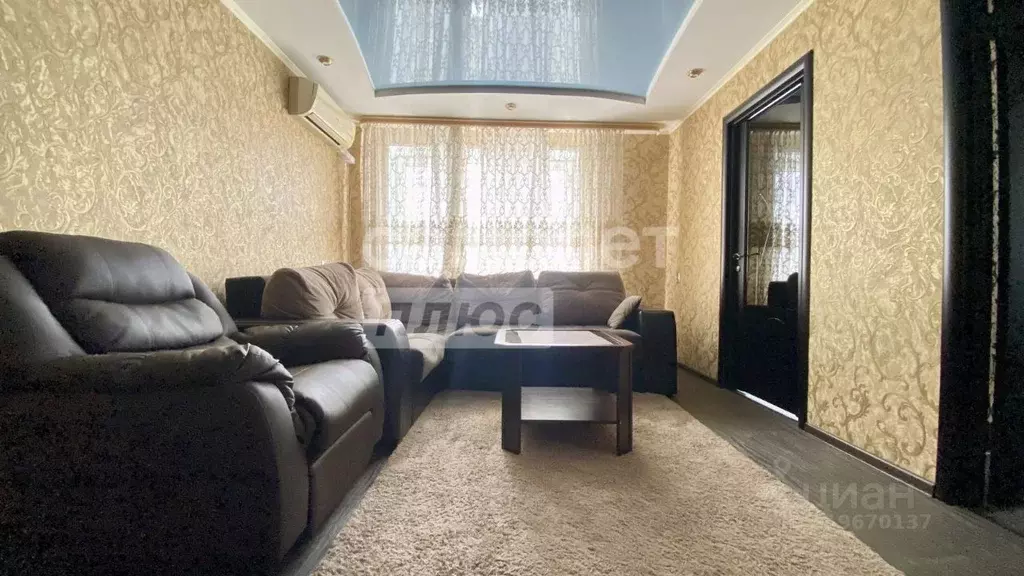 4-к кв. Волгоградская область, Волгоград ул. Кирова, 113 (62.0 м) - Фото 0