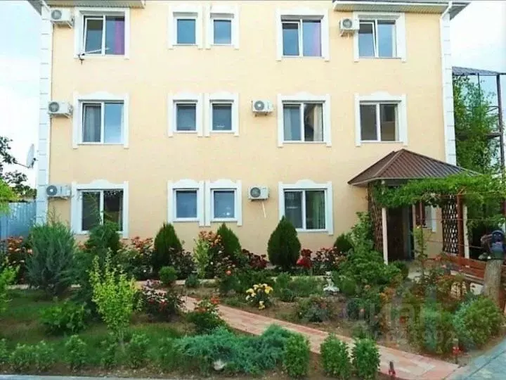 Дом в Крым, Евпатория городской округ, Заозерное пгт ул. Гайдара, 26 ... - Фото 0