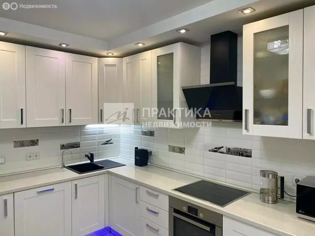 3-комнатная квартира: Красногорск, Ильинский бульвар, 2А (90 м) - Фото 1