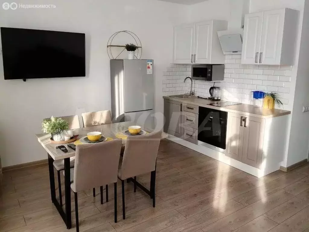 Квартира-студия: Тюмень, Профсоюзная улица, 63с1 (33.9 м) - Фото 1