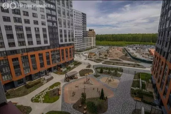 2-комнатная квартира: деревня Патрушева, улица Льва Толстого, 17 (59 ... - Фото 1