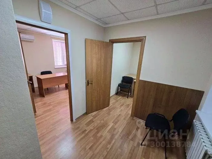 Офис в Севастополь ул. Воронина, 10 (20 м) - Фото 2