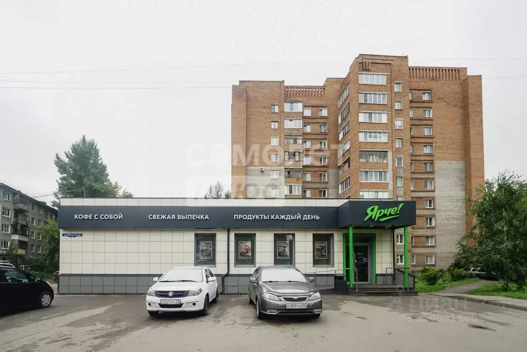 3-к кв. Омская область, Омск Заозерный мкр, просп. Менделеева, 26 ... - Фото 0