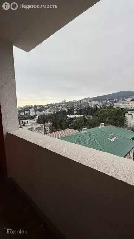 2-комнатная квартира: Ялта, улица Щорса, 10В (51.5 м) - Фото 0