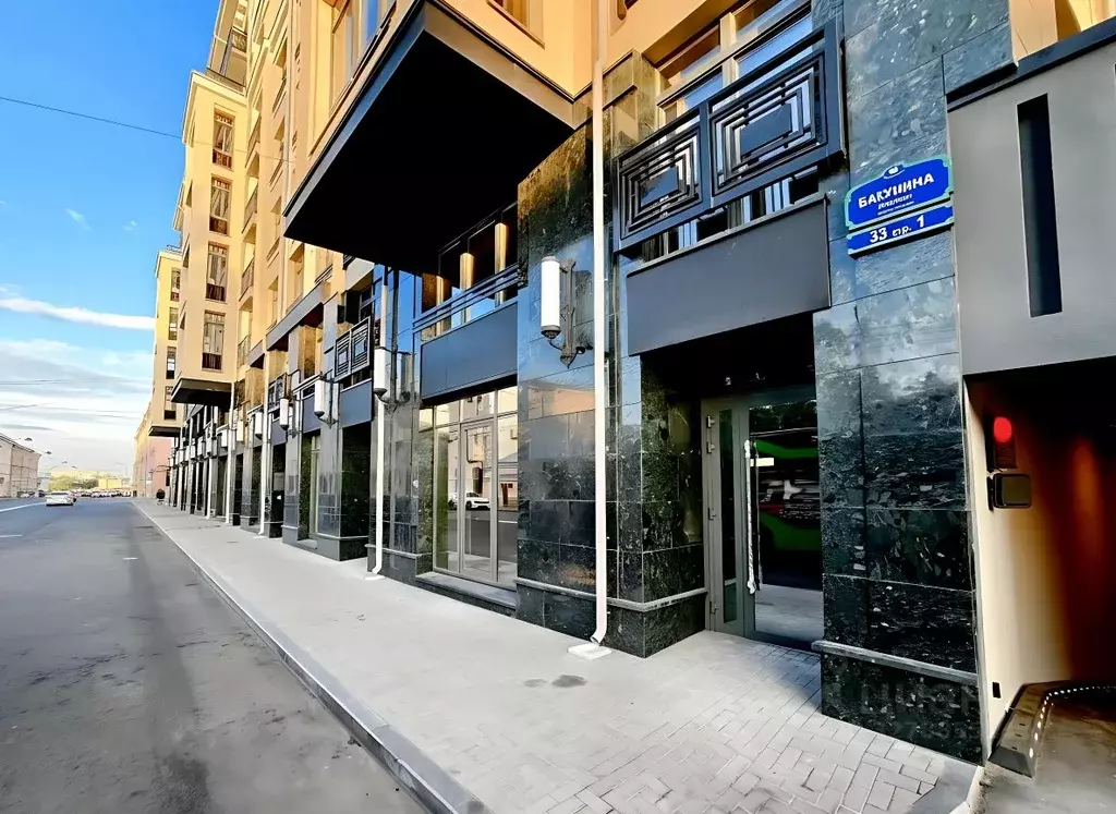 Торговая площадь в Санкт-Петербург просп. Бакунина, 33 (90 м) - Фото 1