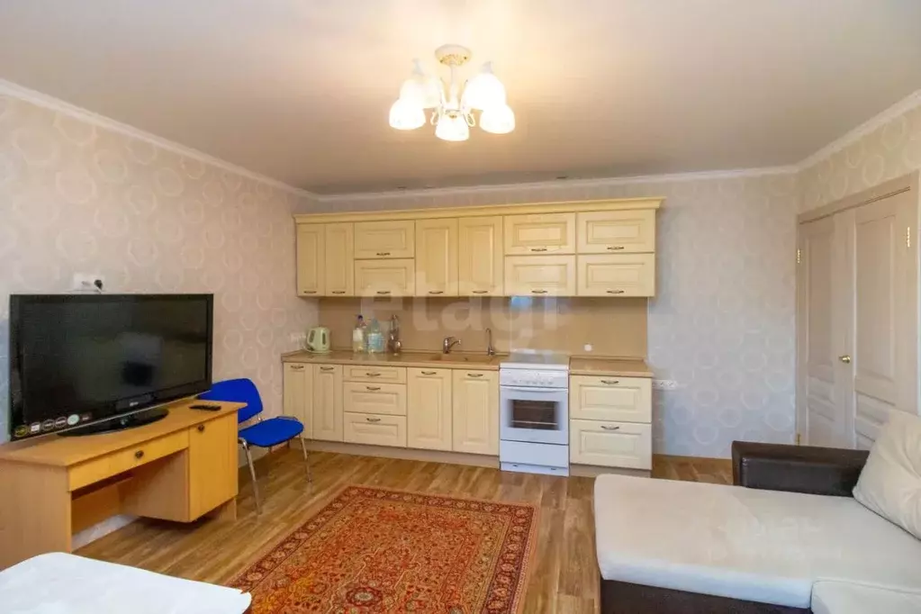 2-к кв. Тюменская область, Тюмень Солнечный проезд, 22 (56.1 м) - Фото 1