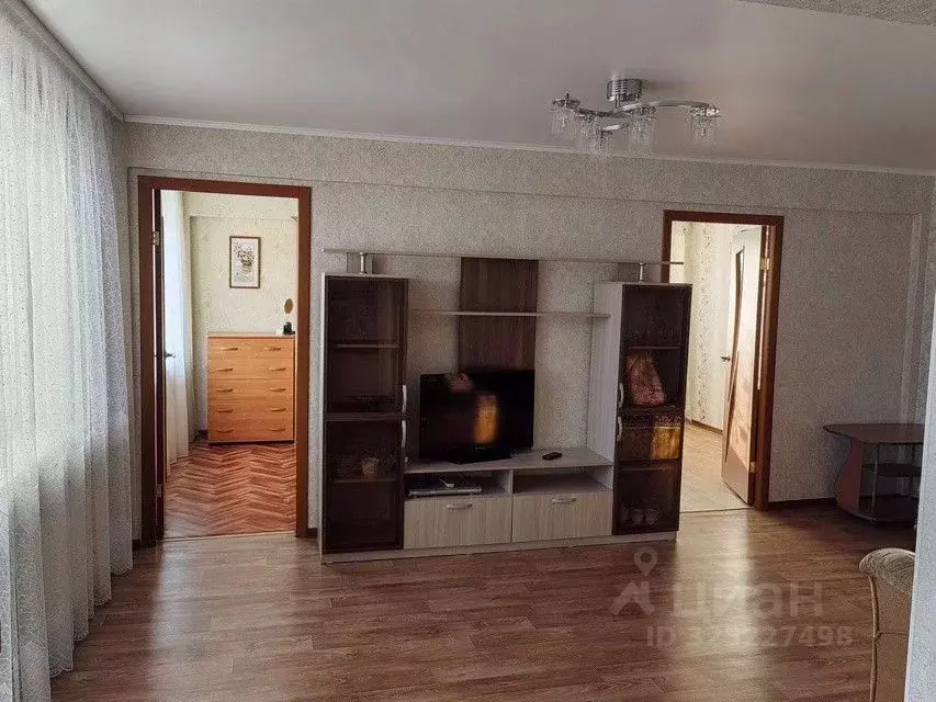 3-к кв. Омская область, Омск Мельничная ул., 89А (55.0 м) - Фото 1