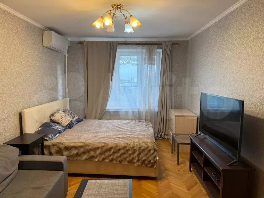 1-к. квартира, 38 м, 9/9 эт. - Фото 0