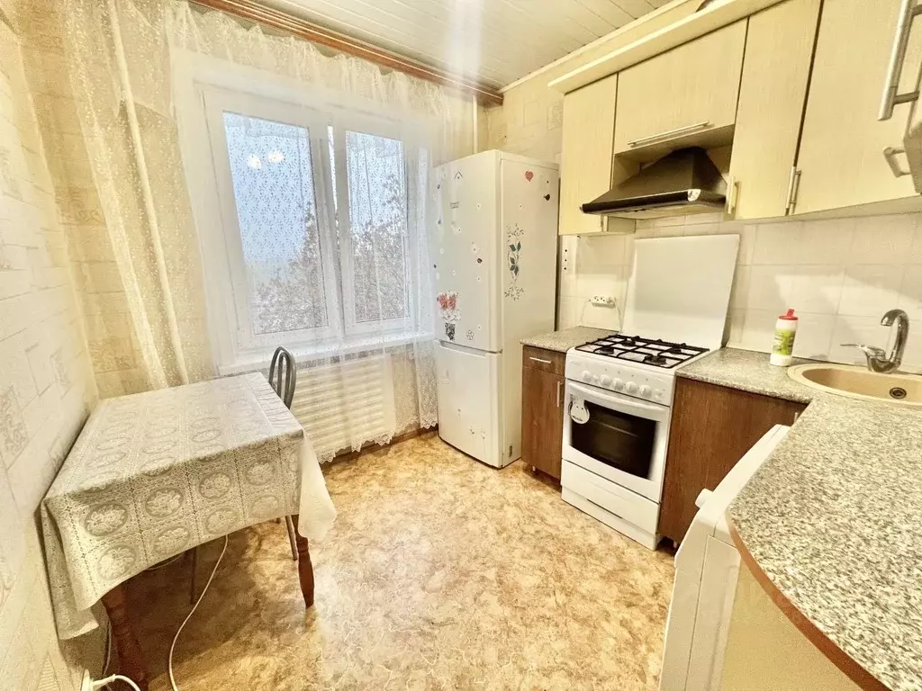 1-к кв. Брянская область, Брянск ул. Камозина, 46 (30.0 м) - Фото 2