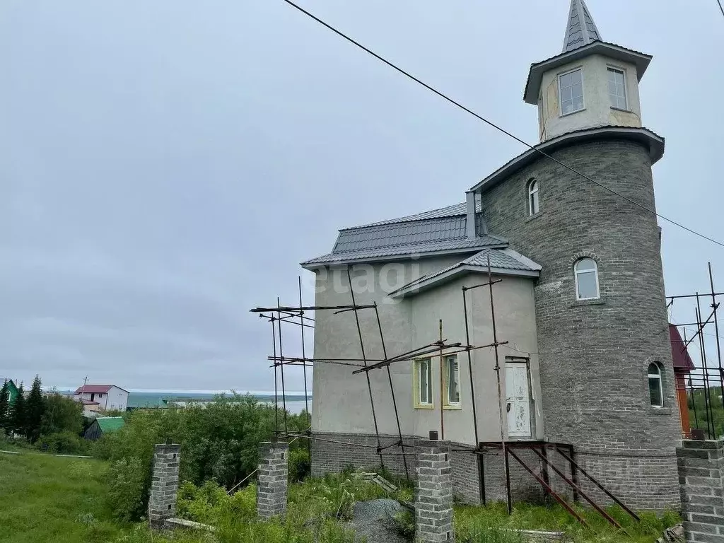 Дом в Ямало-Ненецкий АО, Приуральский район, с. Аксарка ул. ... - Фото 0