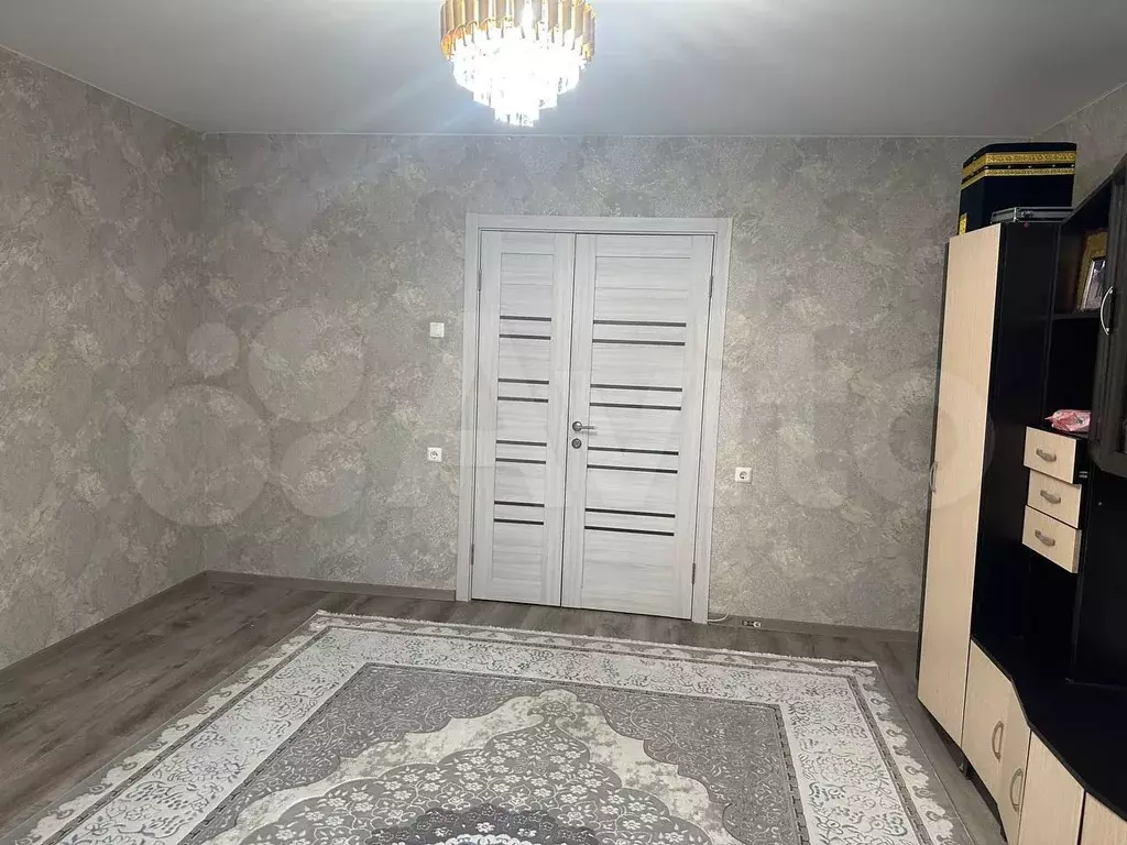 3-к. квартира, 90 м, 1/10 эт. - Фото 1