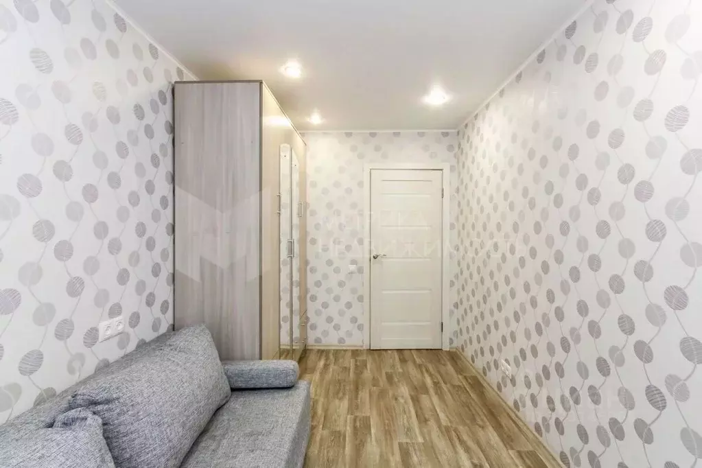 2-к кв. Тюменская область, Тюменский муниципальный округ, пос. ... - Фото 1