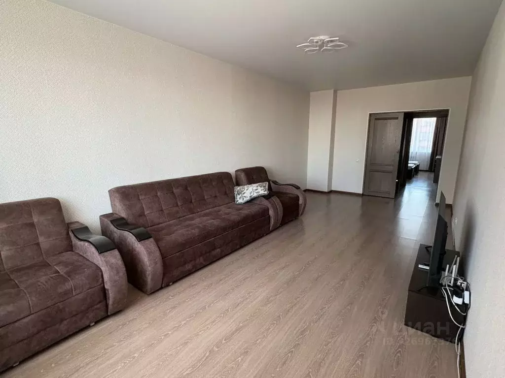 3-к кв. Северная Осетия, Владикавказ ул. Курсантов-Кировцев, 29 (88.0 ... - Фото 1