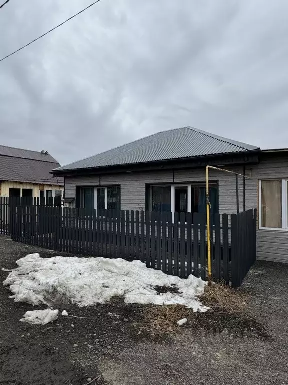 Дом в Томская область, Томск с. Дзержинское, Петровская ул. (55 м) - Фото 1