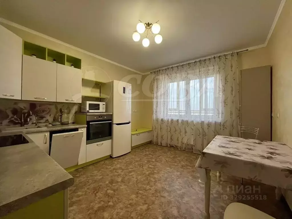 1-к кв. Тюменская область, Тюмень Ямская ул., 86 (50.0 м) - Фото 1