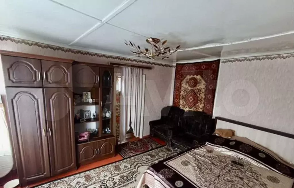 4-к. квартира, 56 м, 1/1 эт. - Фото 0