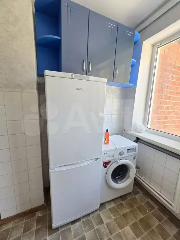 4-к. квартира, 70 м, 1/1 эт. - Фото 1