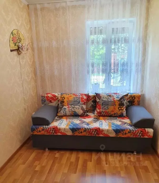 Дом в Краснодарский край, Ейск ул. Сергея Романа, 40 (50 м) - Фото 1