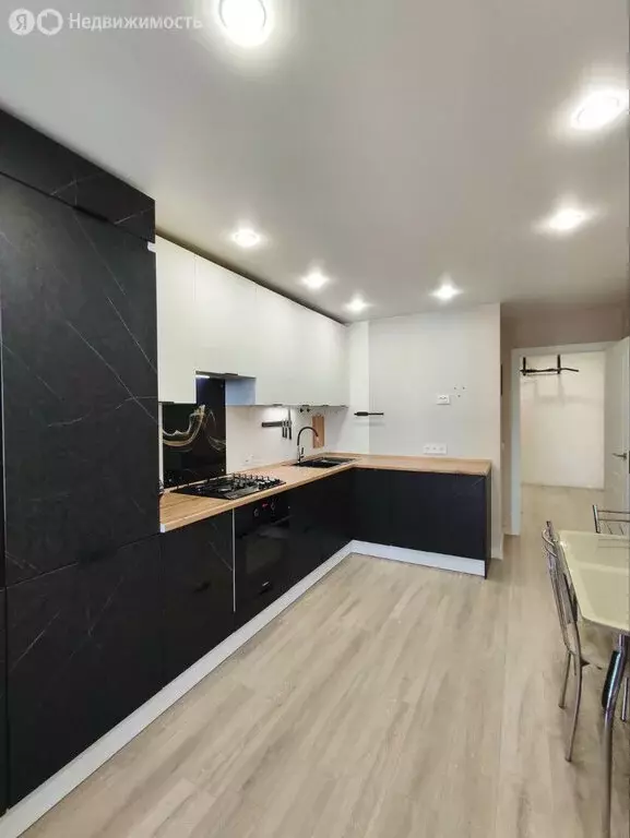 2-комнатная квартира: Киров, Заповедная улица, 5 (75 м) - Фото 1