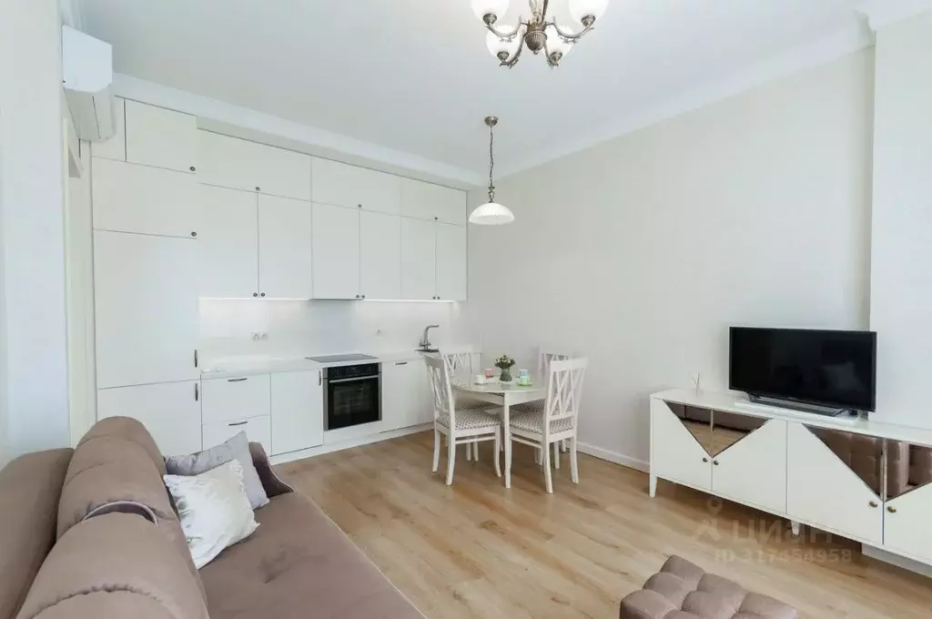 2-к кв. Москва ул. Авиаконструктора Сухого, 2к1 (53.0 м) - Фото 0