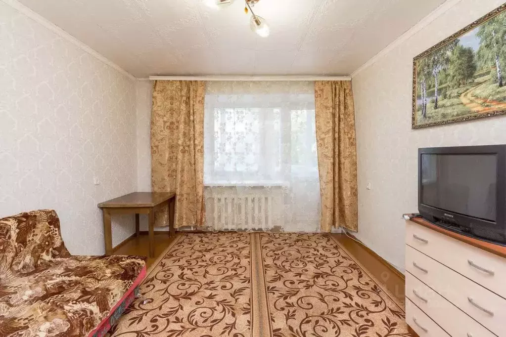 1-к кв. Тюменская область, Тюмень Комбинатская ул., 63 (34.0 м) - Фото 0