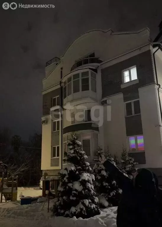 3-комнатная квартира: Киров, улица Герцена, 22к1 (73 м) - Фото 1