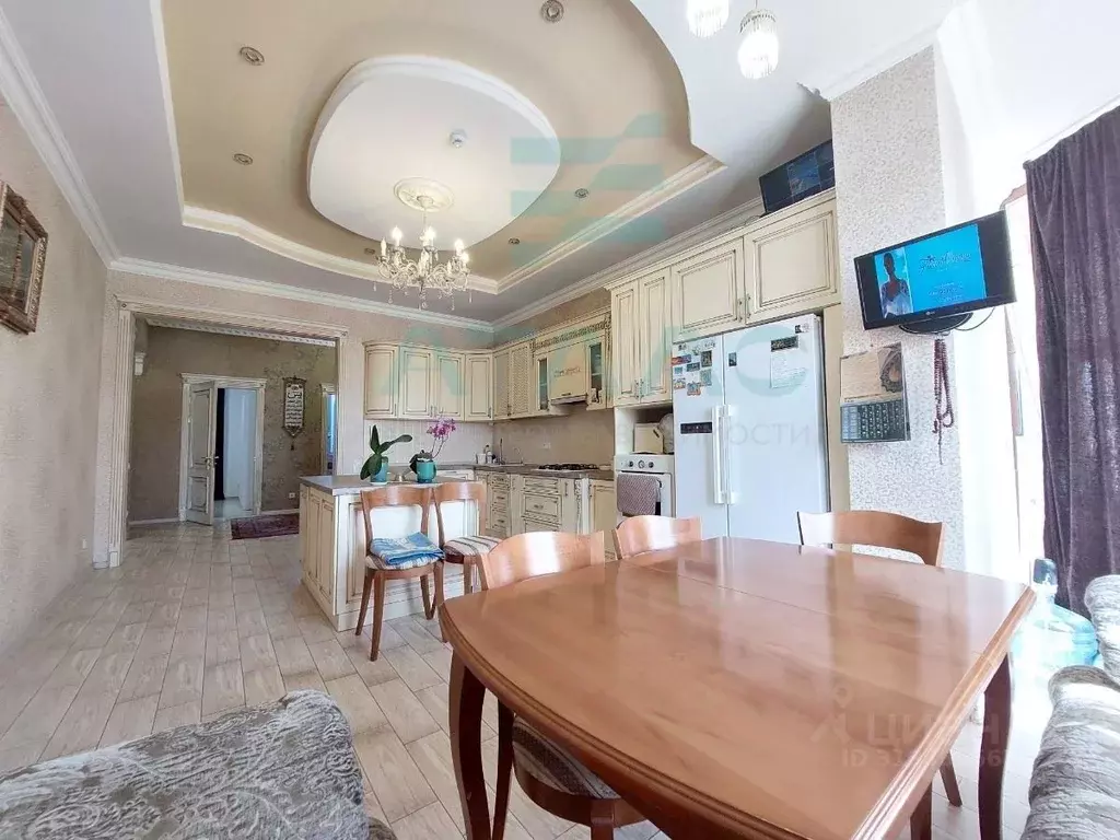 Дом в Крым, Симферополь ул. Димитрова, 3А (550 м) - Фото 2