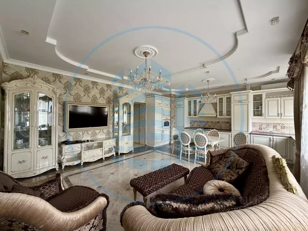 2-к кв. Ставропольский край, Ессентуки Пятигорская ул., 24/1 (71.1 м) - Фото 0