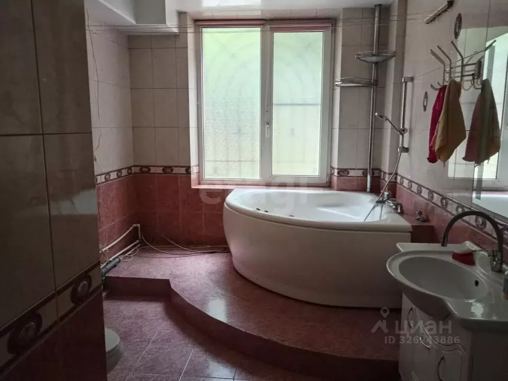 3-к кв. Ростовская область, Таганрог ул. Яблочкина, 10 (72.0 м) - Фото 1