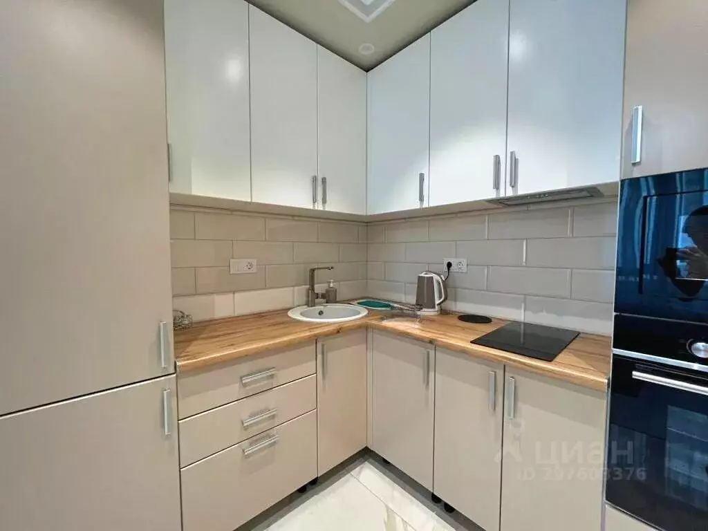 2-к кв. Татарстан, Казань ул. Алексея Козина, 2 (37.0 м) - Фото 1