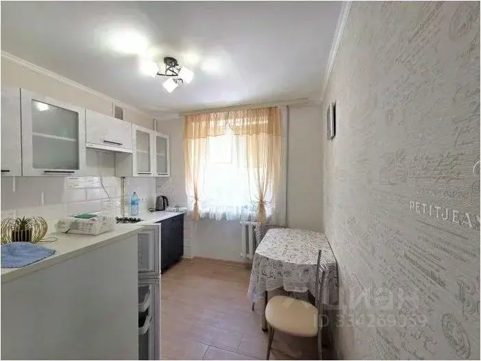 1-к кв. Крым, Евпатория ул. Имени 60-летия Октября, 9 (35.5 м) - Фото 1