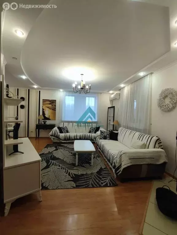 Дом в Оренбург, микрорайон Ростоши, Торговая улица (180 м) - Фото 2