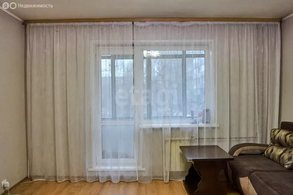 3-комнатная квартира: Прокопьевск, улица Обручева, 49 (64.5 м) - Фото 2