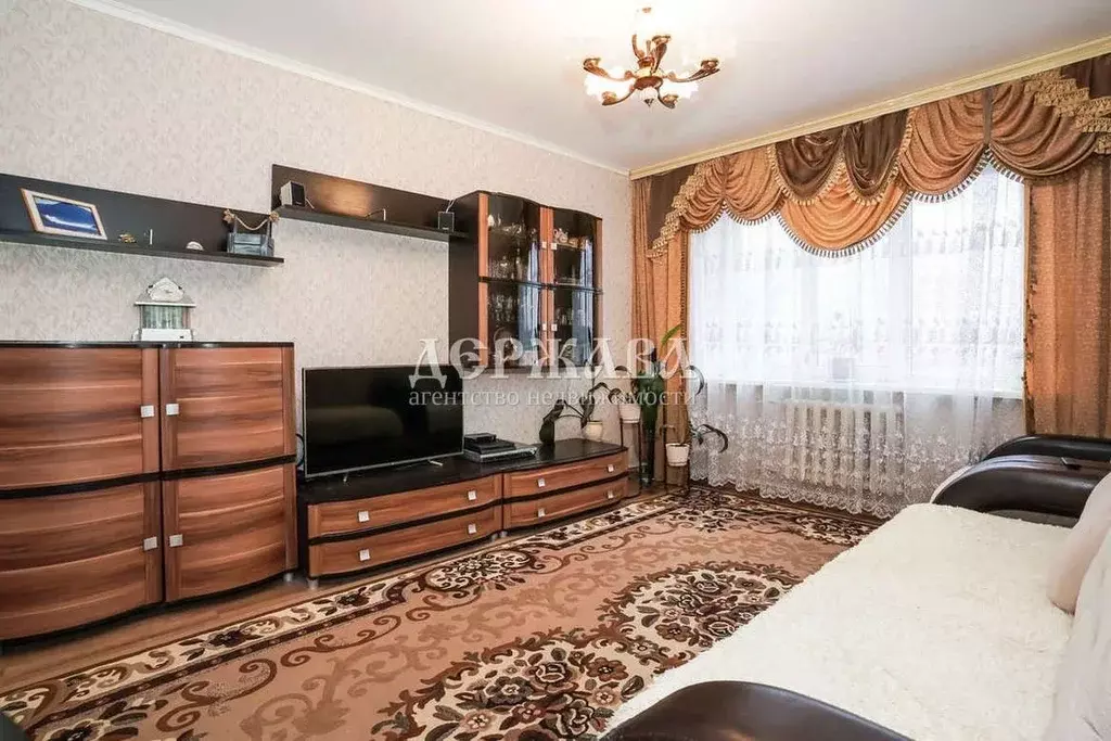 2-к кв. Белгородская область, Старый Оскол Заречье мкр, 22 (51.3 м) - Фото 0