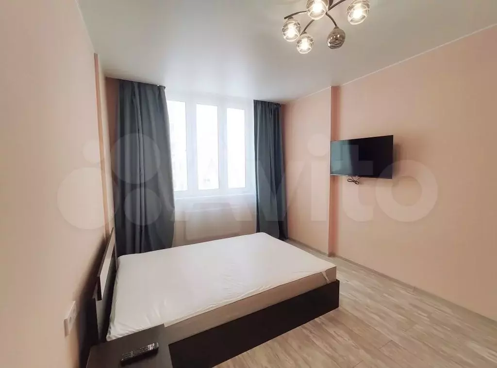 1-к. квартира, 36 м, 8/17 эт. - Фото 0