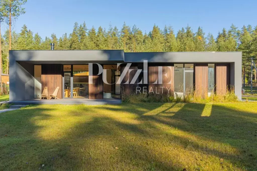 Дом в Ленинградская область, Выборгский район, Рощинское городское ... - Фото 2