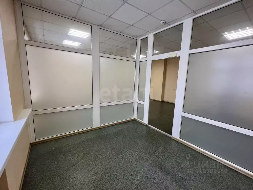 Офис в Коми, Сыктывкар ул. Кирова, 45 (45 м) - Фото 1