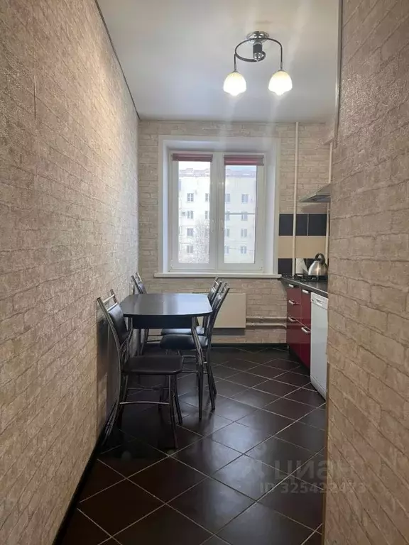 3-к кв. Московская область, Наро-Фоминск ул. Бобруйская, 1 (61.4 м) - Фото 1