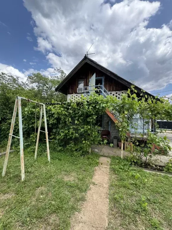 Дом в Волгоградская область, Городищенский район, Ерзовское городское ... - Фото 1